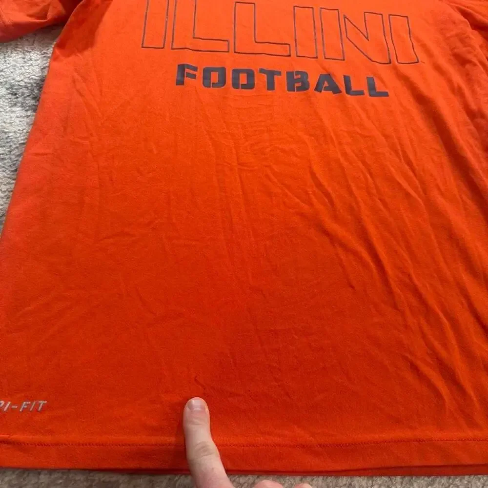 Nike dri fit shirt university of Illinois football orange Illini size small